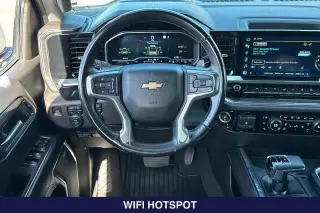 Chevrolet Silverado 1500 2023 4x4 LTZ 4 puertas Cabina Crew 5.8 ft. SB