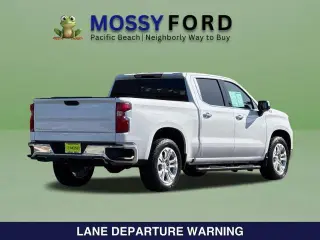 Chevrolet Silverado 1500 2023 4x4 LTZ 4 puertas Cabina Crew 5.8 ft. SB