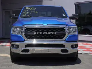 Ram 1500 2024 4x4 Big Horn 4 puertas Cabina Crew 5.6 pies. Pickup SB
