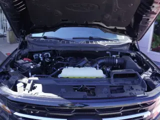 Ford F-150 2025 4x4 XLT 4 puertas SuperCrew 5.5 pies SB