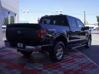 Ford F-150 2025 4x4 XLT 4 puertas SuperCrew 5.5 pies SB