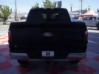 Ford F-150 2025 4x4 XLT 4 puertas SuperCrew 5.5 pies SB