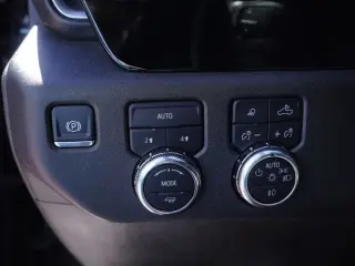 GMC Sierra 1500 2025 4x4 SLT Cabina Crew 4 puertas 5.8 pies. Caja corta
