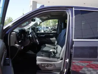 GMC Sierra 1500 2025 4x4 SLT Cabina Crew 4 puertas 5.8 pies. Caja corta