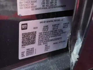 GMC Sierra 1500 2025 4x4 SLT Cabina Crew 4 puertas 5.8 pies. Caja corta