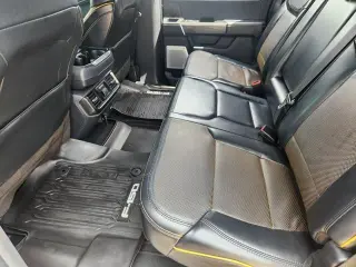 Ford F-150 2023 4x4 Tremor 4 puertas SuperCrew 5.5 pies. SB