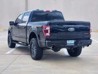 Ford F-150 2023 4x4 Tremor 4 puertas SuperCrew 5.5 pies. SB