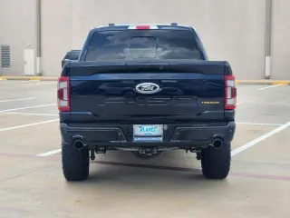 Ford F-150 2023 4x4 Tremor 4 puertas SuperCrew 5.5 pies. SB