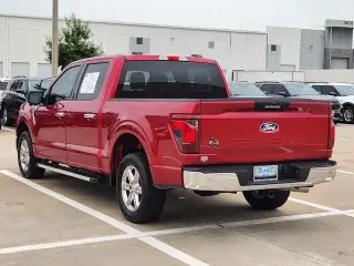 Ford F-150 2024 4x2 XLT 4 puertas SuperCrew 5.5 pies SB