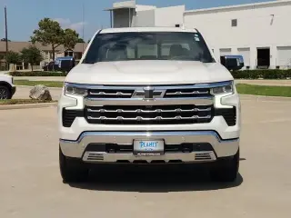 Chevrolet Silverado 1500 2024 4x4 LTZ 4 puertas Cabina Crew 5.8 pies. Caja corta