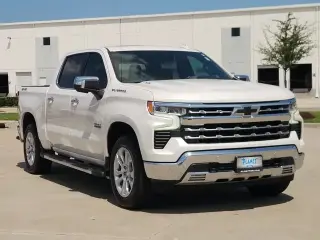 Chevrolet Silverado 1500 2024 4x4 LTZ 4 puertas Cabina Crew 5.8 pies. Caja corta