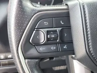 Toyota Tundra 2025 4x4 SR5 4 puertas Cabina CrewMax Pickup SB