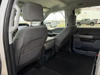 Ford F-150 2025 4x4 XLT 4 puertas SuperCrew 5.5 pies. SB