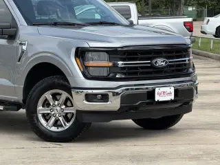 Ford F-150 2025 4x4 XLT 4 puertas SuperCrew 5.5 pies. SB
