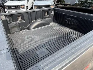 Ford F-150 2023 4x4 XLT 4 puertas SuperCrew 6.5 pies. SB