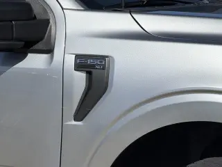 Ford F-150 2023 4x4 XLT 4 puertas SuperCrew 5.5 pies. Caja corta