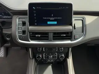 Chevrolet Suburban 2024 4x2 LT 4 puertas SUV
