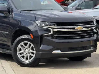 Chevrolet Suburban 2024 4x2 LT 4 puertas SUV