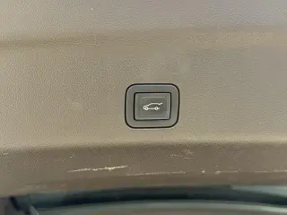 Chevrolet Suburban 2024 4x2 LT 4 puertas SUV