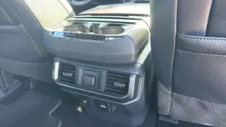 Ford F-150 2023 4x4 Lariat 4 puertas SuperCrew 5.5 pies. SB