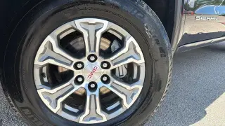 GMC Sierra 1500 2024 4x4 SLT Cabina Crew de 4 puertas 5.8 pies. SB