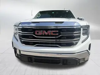 GMC Sierra 1500 2023 4x4 SLT Cabina Crew 4 puertas 5.8 pies. Caja corta