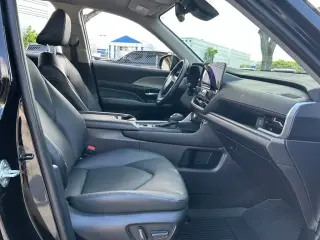 Toyota Grand Highlander 2025 AWD LE 4 puertas SUV