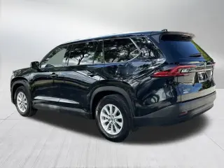 Toyota Grand Highlander 2025 AWD LE 4 puertas SUV