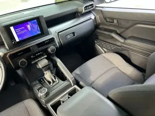Toyota 4Runner 2025 4x4 SR5 4 puertas SUV