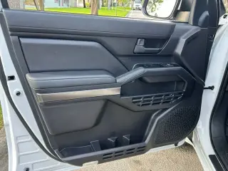 Toyota 4Runner 2025 4x4 SR5 4 puertas SUV