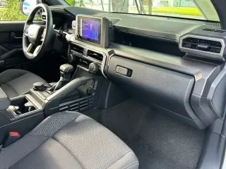 Toyota 4Runner 2025 4x4 SR5 4 puertas SUV