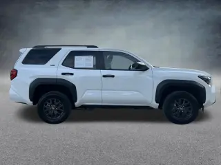 Toyota 4Runner 2025 4x4 SR5 4 puertas SUV