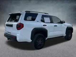 Toyota 4Runner 2025 4x4 SR5 4 puertas SUV