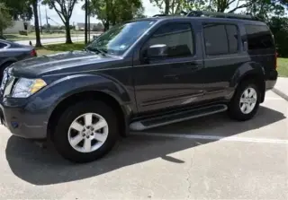 2011 Nissan Pathfinder SV SUV