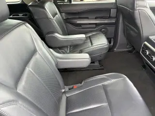 Ford Expedition 2024 4x2 XLT 4 puertas SUV