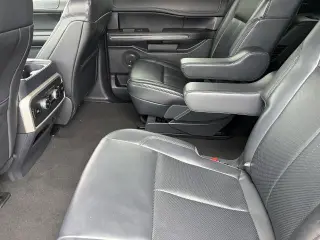 Ford Expedition 2024 4x2 XLT 4 puertas SUV
