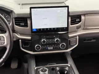 Ford Expedition 2024 4x2 XLT 4 puertas SUV