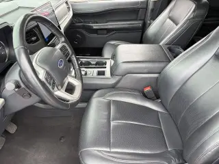Ford Expedition 2024 4x2 XLT 4 puertas SUV