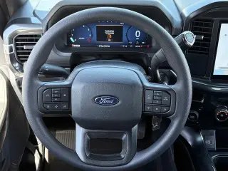 Ford F-150 2026 4x4 STX 4 puertas SuperCrew 5.5 pies. SB