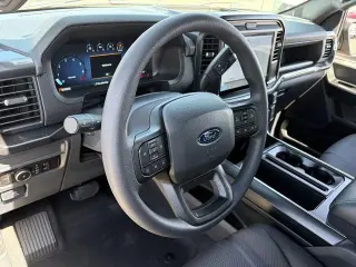 Ford F-150 2026 4x4 STX 4 puertas SuperCrew 5.5 pies. SB