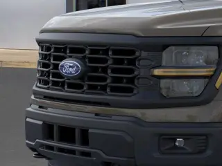 Ford F-150 2026 4x4 STX 4 puertas SuperCrew 5.5 pies. SB