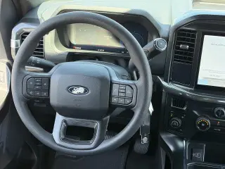 Ford F-150 2026 4x4 STX 4 puertas SuperCrew 5.5 pies. SB