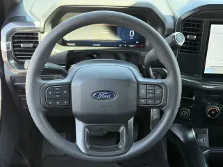 Ford F-150 2026 4x4 STX 4 puertas SuperCrew 5.5 pies. SB