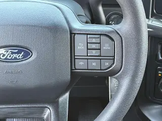 Ford F-150 2026 4x4 STX 4 puertas SuperCrew 5.5 pies. SB