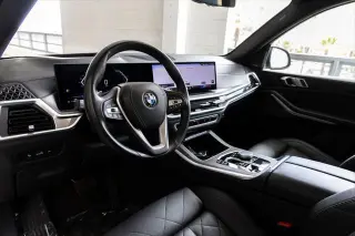 Vehículo de Actividad Deportiva BMW X5 2024 AWD xDrive40i 4 puertas