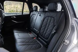 Vehículo de Actividad Deportiva BMW X5 2024 AWD xDrive40i 4 puertas