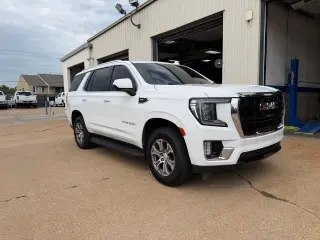 GMC Yukon 2023 4x4 SLE 4 puertas SUV