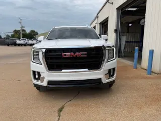 GMC Yukon 2023 4x4 SLE 4 puertas SUV