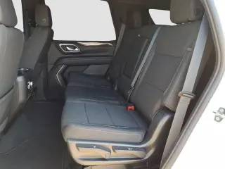 GMC Yukon 2023 4x4 SLE 4 puertas SUV
