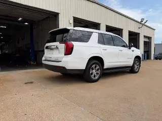 GMC Yukon 2023 4x4 SLE 4 puertas SUV